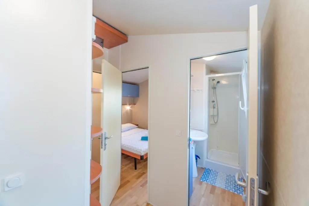 Holiday home Mobile Homes Tina Pakostane II